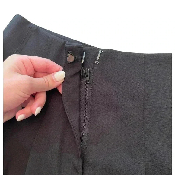 Do+Be Ultra Hi-Rise Black Pleated Shorts Size Small NWT - Picture 2 of 8